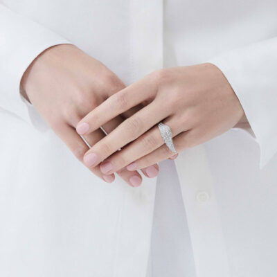 Garrard-Mini-Icons-collection-Wings-Ring-in-18ct-White-gold-with-Diamonds
